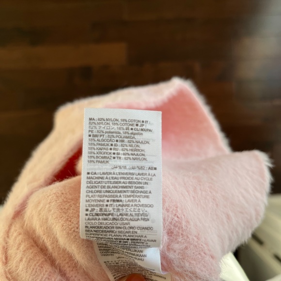 Banana Republic Fuzzy Pink Sweater - Picture 4 of 5